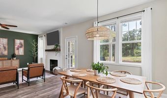 106 Fontana Lake Rd, Aberdeen, NC 28315