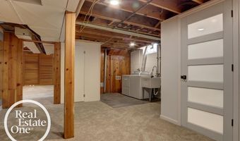 15560 Mclain Ave, Allen Park, MI 48101