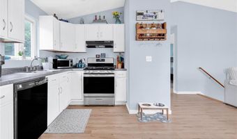 75 Canning St, Cumberland, RI 02864