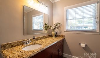 4401 Town And Country Dr, Charlotte, NC 28226