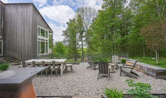 103 Long View Dr, Becket, MA 01223