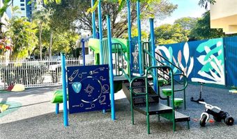 20200 W Country Club Dr 112, Aventura, FL 33180