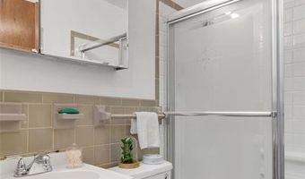 4359 Mohegan Dr, Affton, MO 63123