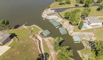 202 RIVERBEND Ln, Bath Springs, TN 38311