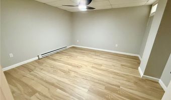 280 W Reach Dr, Jamestown, RI 02835