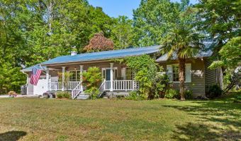 519 Country Club Dr W, Arapahoe, NC 28510