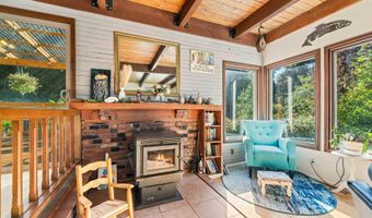 88019 NAPIER Ln, Bandon, OR 97411