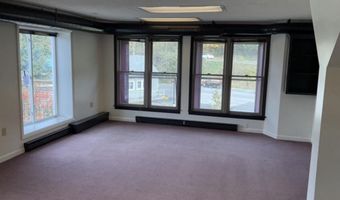 28 Spring Tree Rd, Brattleboro, VT 05301