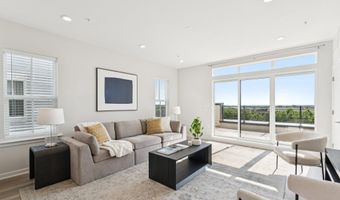 23162 HORSESHOE TRAIL Sq, Ashburn, VA 20148