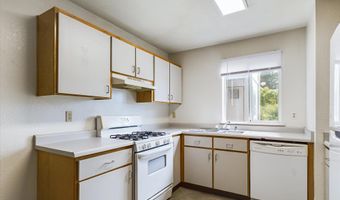 3122 St Louis Rd, Arcata, CA 95521