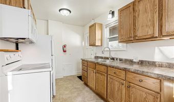 907 8th St SE, Austin, MN 55912