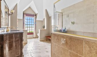 99 N Cliff Dr, Narragansett, RI 02882
