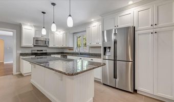 2705 W Gordon St, Allentown, PA 18104