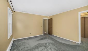 11 Strawberry Hill Rd, Bedford, NH 03110