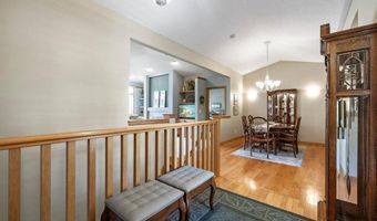 14425 Freesia Way, Apple Valley, MN 55124