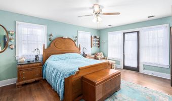 905 N 2nd St, Arkansas City, KS 67005