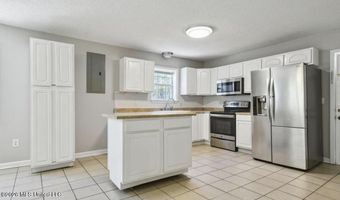4017 7th Ave, Bay St. Louis, MS 39520