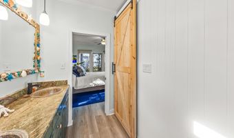 452 Indian Bluff Dr, Arapahoe, NC 28510