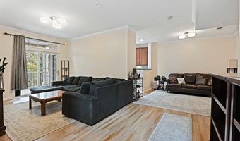 20385 BELMONT PARK Ter 103, Ashburn, VA 20147