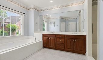 121 N Wildcat Run Ct, Advance, NC 27006