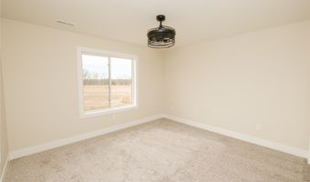 602 E Vista Lake Ave, Polk City, IA 50226