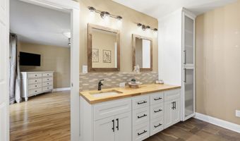 33833 NE Sunnyview Dr, Albany, OR 97322