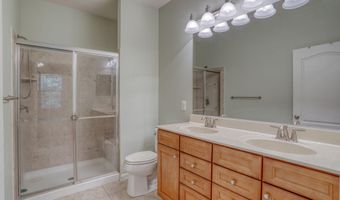 21 STARFIRE Ct, Dover, DE 19901