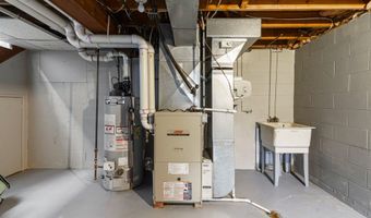 297 E Washington St, Almont, MI 48003