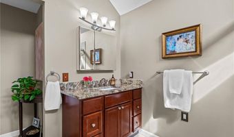 140 Pine Glen Dr, East Greenwich, RI 02818
