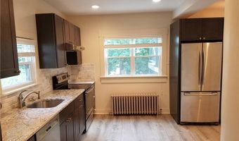 49 Merton Rd 2, Newport, RI 02840