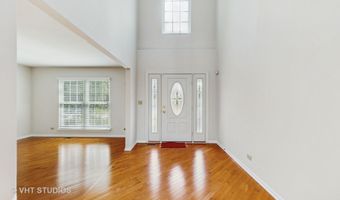 1291 White Chapel Ln, Algonquin, IL 60102