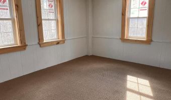 8 Graffam Rd, Baldwin, ME 04091