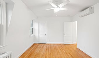 16 E LINDEN St, Alexandria, VA 22301