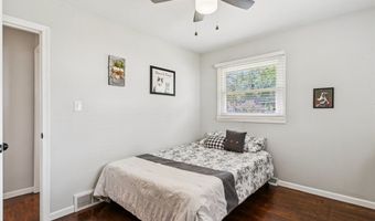 2087 Lake Rd, Akron, OH 44312