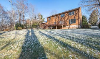 8 Summer Brook Ln, Cromwell, CT 06416