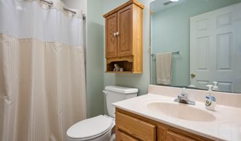 203 E 48th St, Anderson, IN 46013
