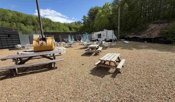 215 Riverside Dr 14 B, Campton, NH 03223