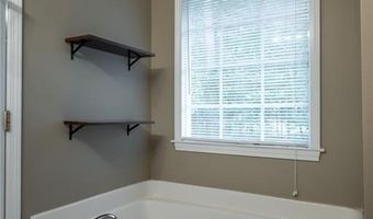 620 Snapfinger Dr, Athens, GA 30605