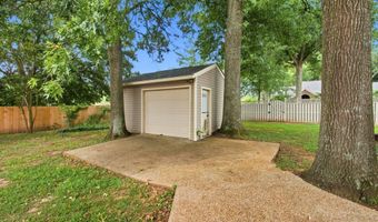 14767 Woodland Rd, Athens, AL 35613