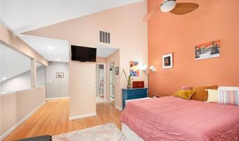 933 Williamsburg Cir, Warwick, RI 02886