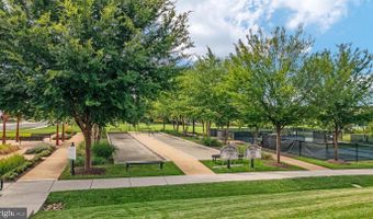 23669 GOLDEN EMBERS Sq #403, Ashburn, VA 20148