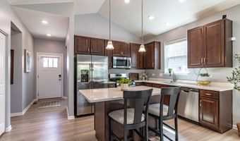 2170 Indigo Dr, Algonquin, IL 60102