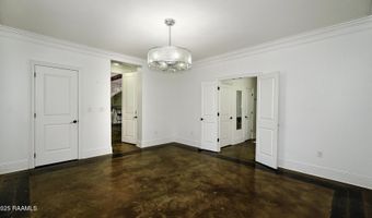 9324 Forest Rd, Abbeville, LA 70510