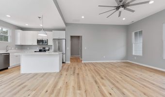 682 Fox Hill Rd, Bennington, VT 05201