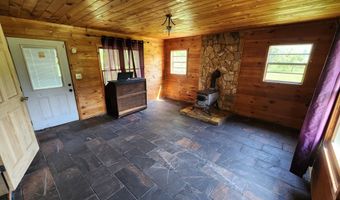 27 Russell Farm Rd, Andrews, NC 28901
