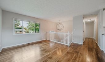 5135 Fairlane Rd, Columbus, OH 43207