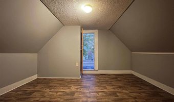 712 S C St, Arkansas City, KS 67005