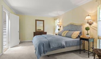 124 Reddington Ct, Camarillo, CA 93010