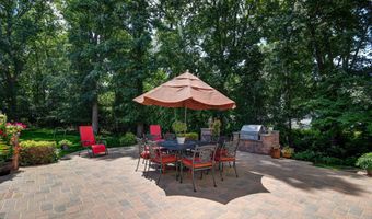 220 Lloyd Rd, Aberdeen, NJ 07747