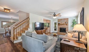 8520 Golf Ridge Dr, Charlotte, NC 28277